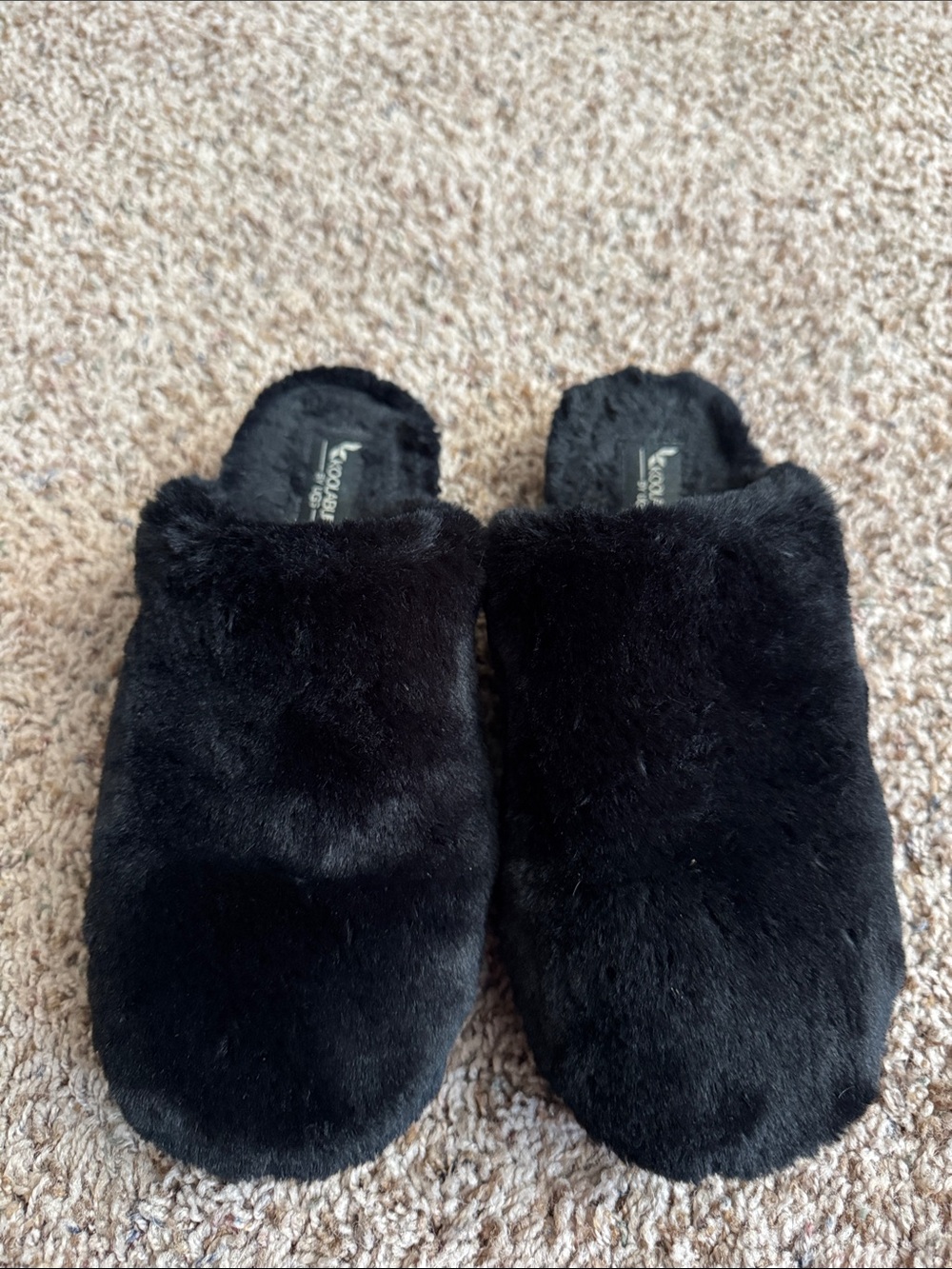 Koolaburra Black Plush Slip-On Women's Slippers